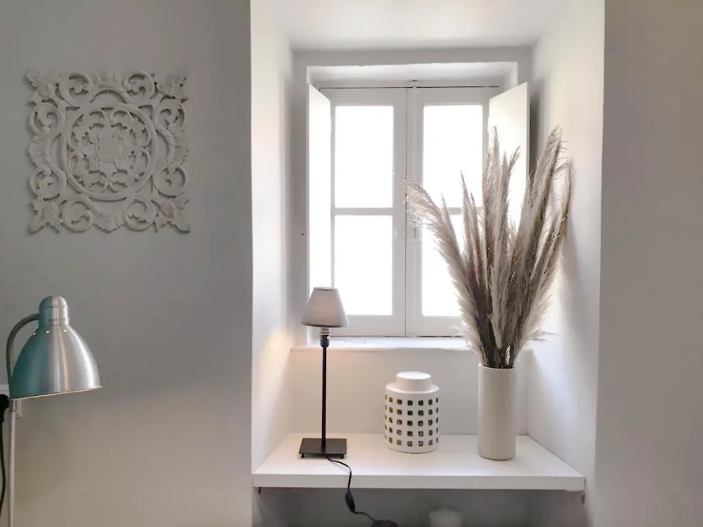 Riverside Apartment 42 - Lisbon